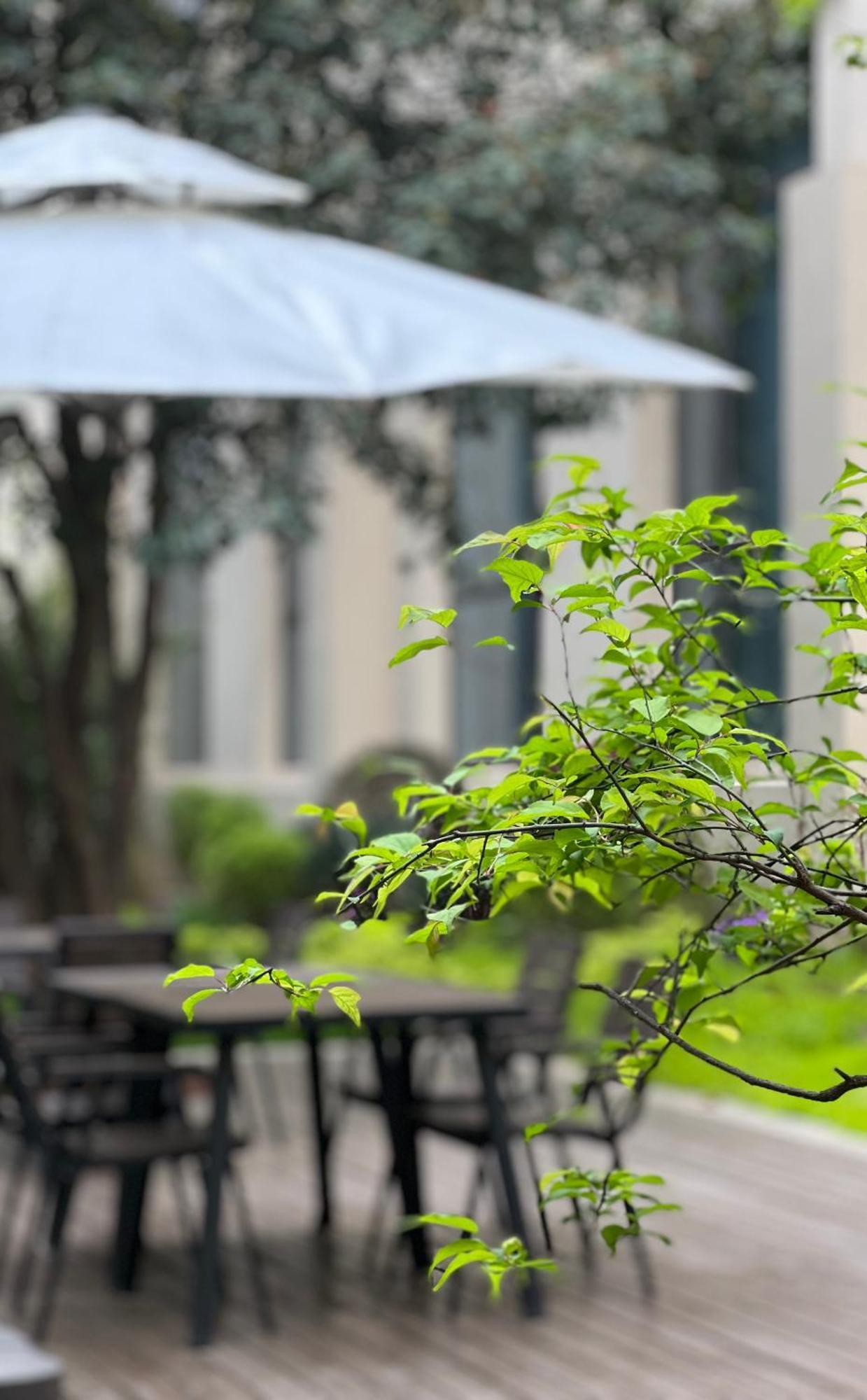 Holiday Inn Zhengzhou Zhongzhou By Ihg Exterior photo