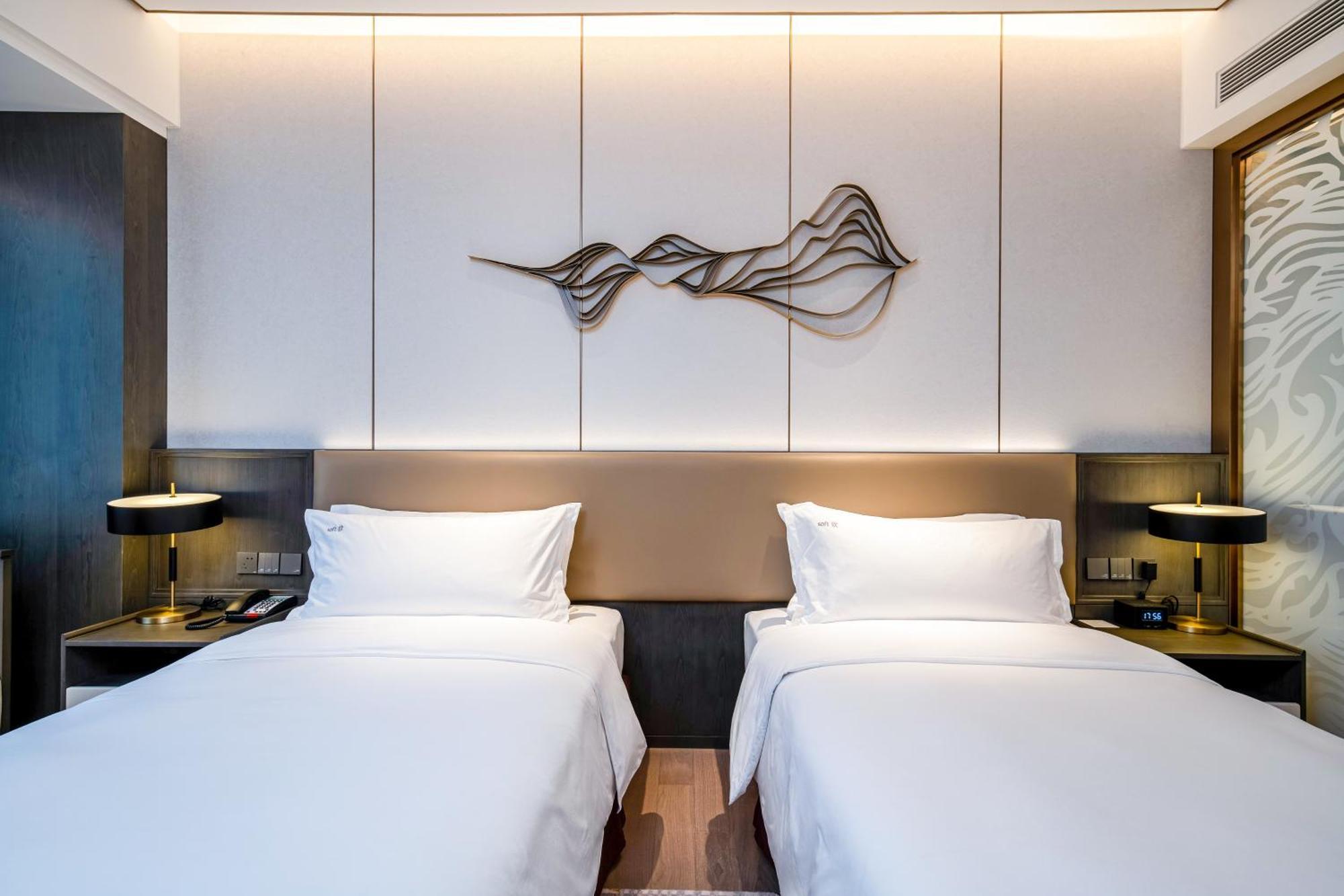 Holiday Inn Zhengzhou Zhongzhou By Ihg Exterior photo