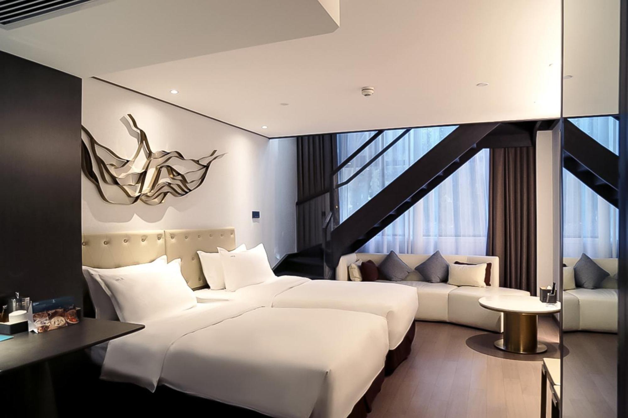 Holiday Inn Zhengzhou Zhongzhou By Ihg Exterior photo